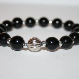 Beautiful silver and black bracelet 7"